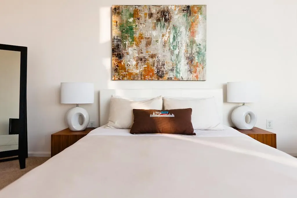 Downtown Luxury Suites Jersey City Apartment